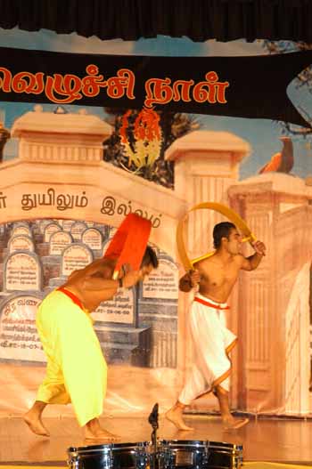 இவர்களிடமிருந்து நாம் நிறையவே எதிர்பார்க்கிறோம். புதிய ஆடல் வடிவங்கள் பல தோன்ற வேண்டும்.  இந்த இளையோரை வாழ்த்துகிறோம்